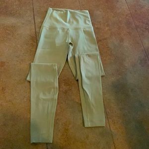 Lululemon leggings